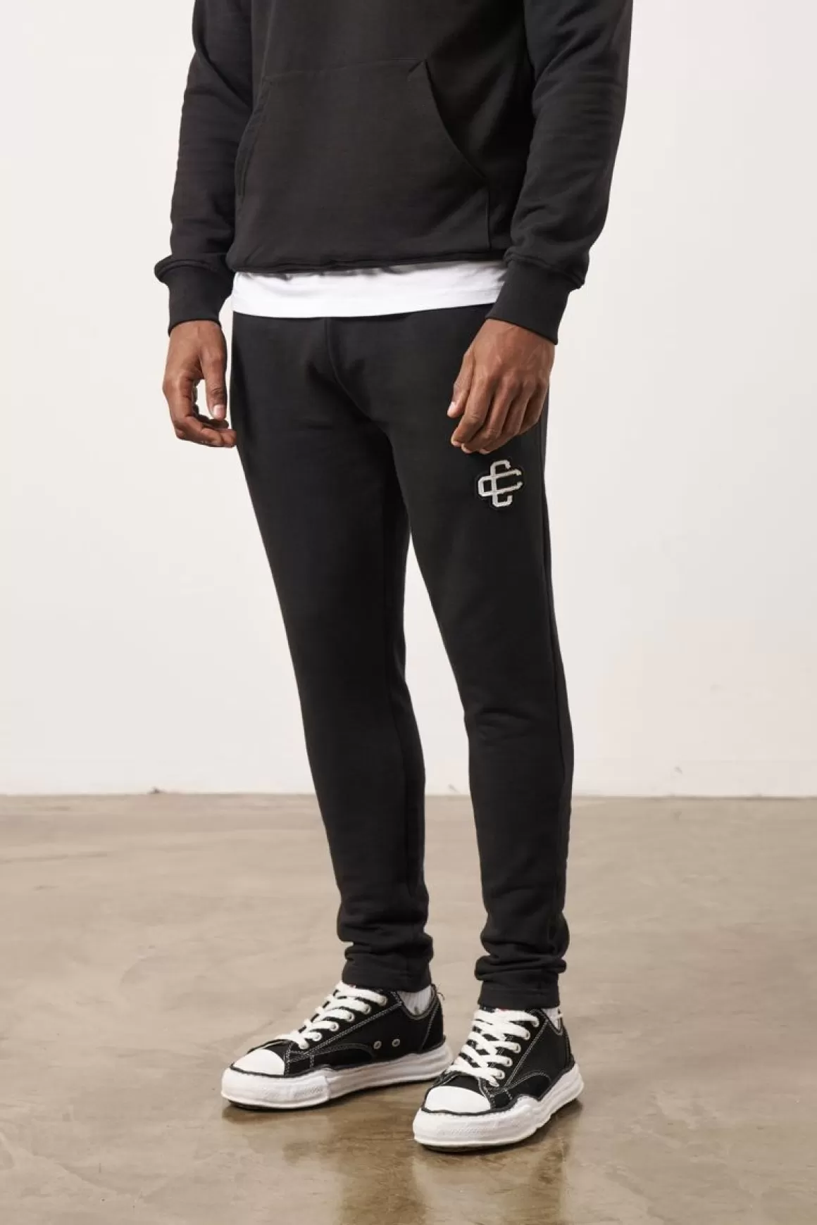 The Couture Club Tracksuits>Emblem Slim Fit Jogger Black