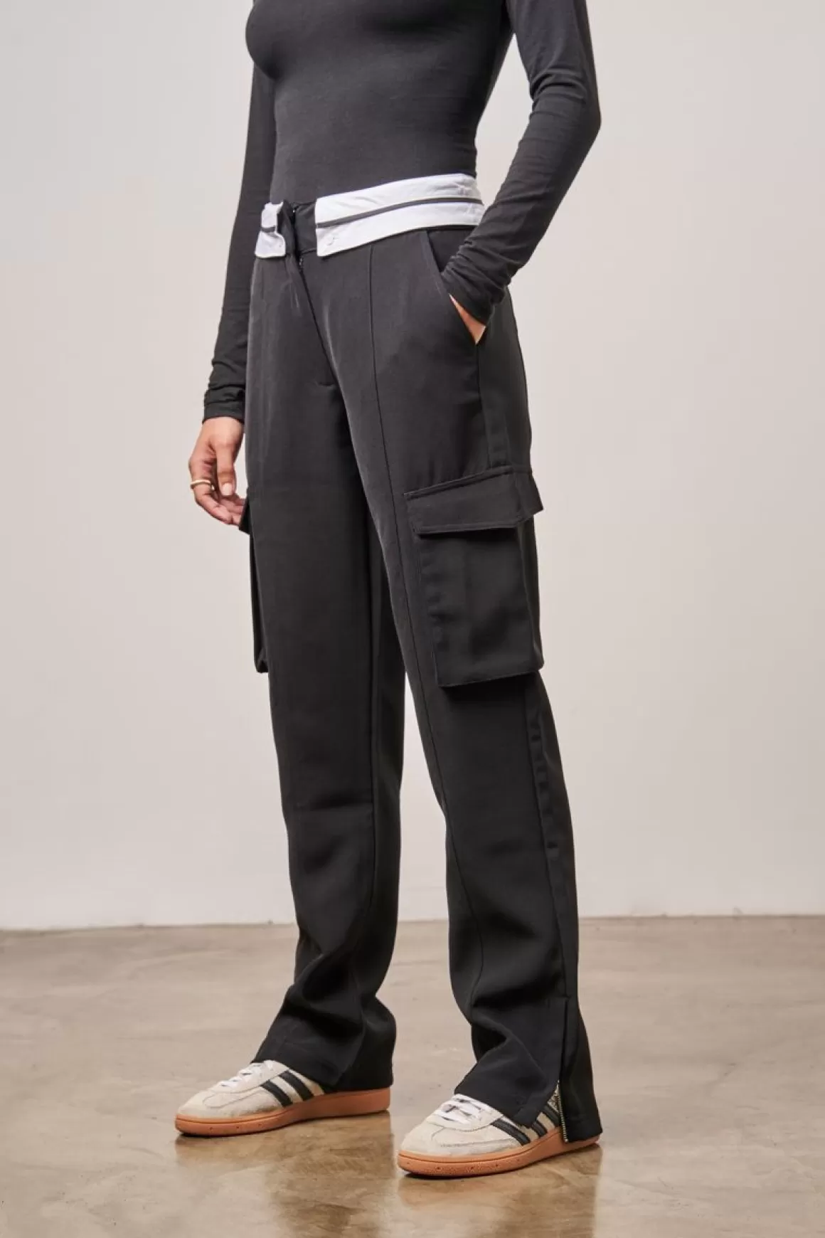 The Couture Club Bottoms>Reverse Waistband Smart Cargo Trouser Black